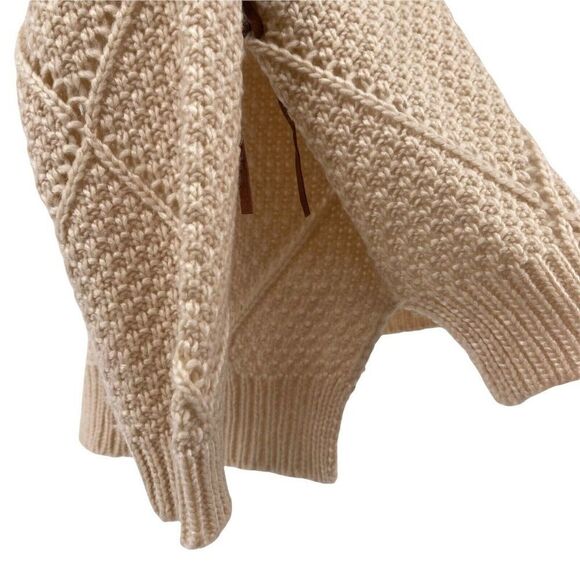 Cream Boxy Cropped Braided Tassel Sweater Chunky Knit Womens Size S Relaxed Fit - Picture 3 of 6